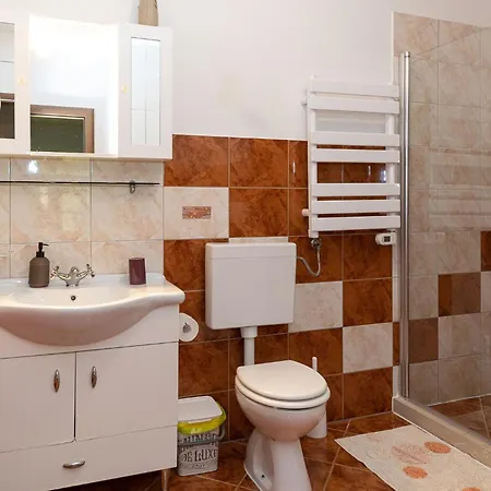 Ilaria Lejlighed Grižane