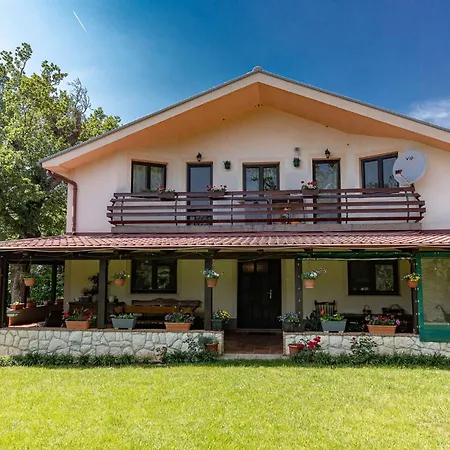 Ilaria Apartment